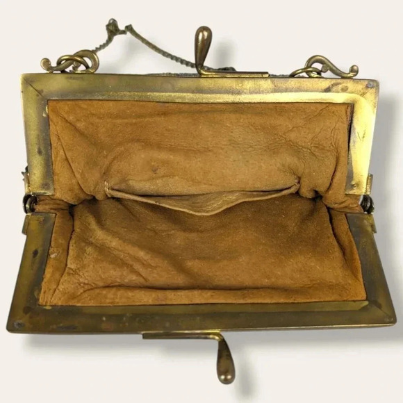 Antique Floral Micro Beaded Victorian Women's Purse with Suede Lining - Picture 12 of 12